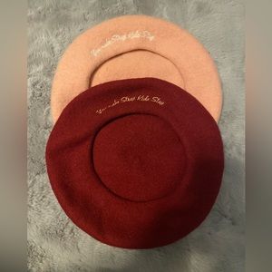 Stray kids red and pink beret ‘you make stray kids stay’